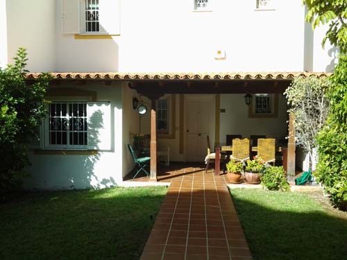 Image of 4-bed townhouse, available to let in Tenerife